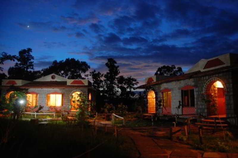 Mogli Resort Kānha Exterior photo