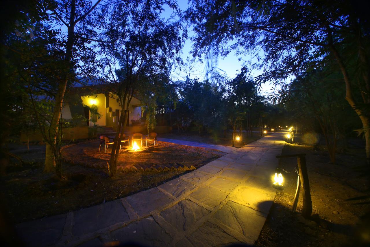 Mogli Resort Kānha Exterior photo