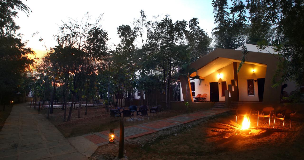 Mogli Resort Kānha Exterior photo