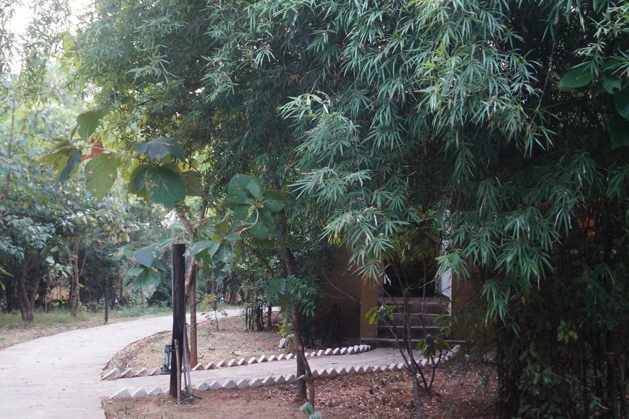 Mogli Resort Kānha Exterior photo