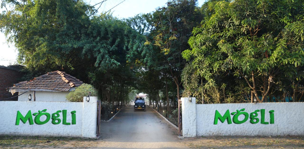 Mogli Resort Kānha Exterior photo